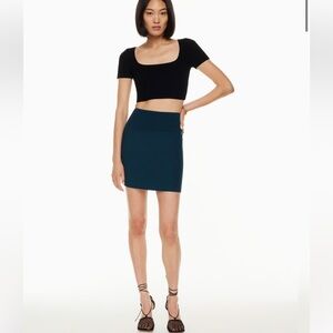 Babaton Aritzia Sculpt Knit Mini Skirt Ribbed‎  Herbage Green 2XS